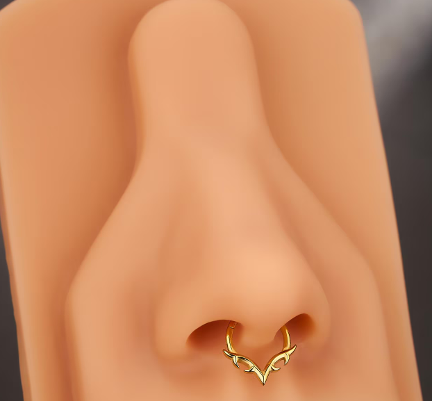 Blade Wing Septum Clicker/16G Surgical Steel V-Shaped Septum Ring/Gothic Nose Ring/Silver/Gold Daith/Helix Piercing