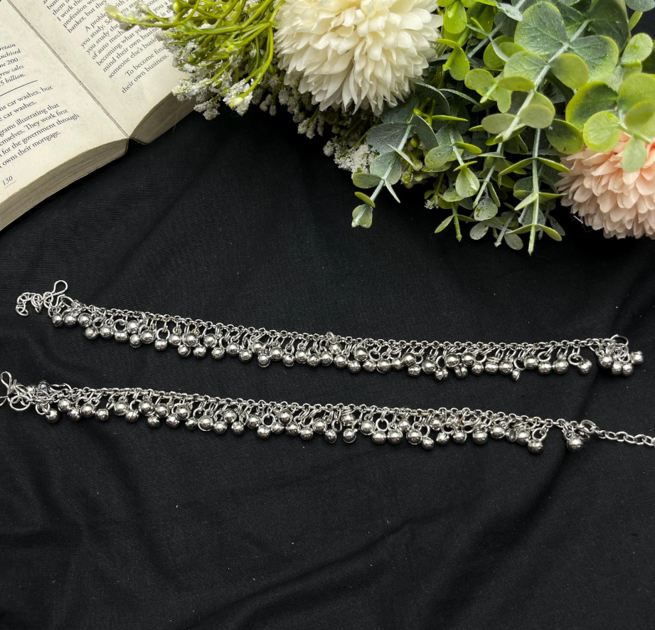 Silver Payal Anklet for Women, Traditional Indian Anklet with Ghungroo, Ethnic Bridal Payal, Boho Foot Jewelry, Dainty Silver Anklet Gifts
